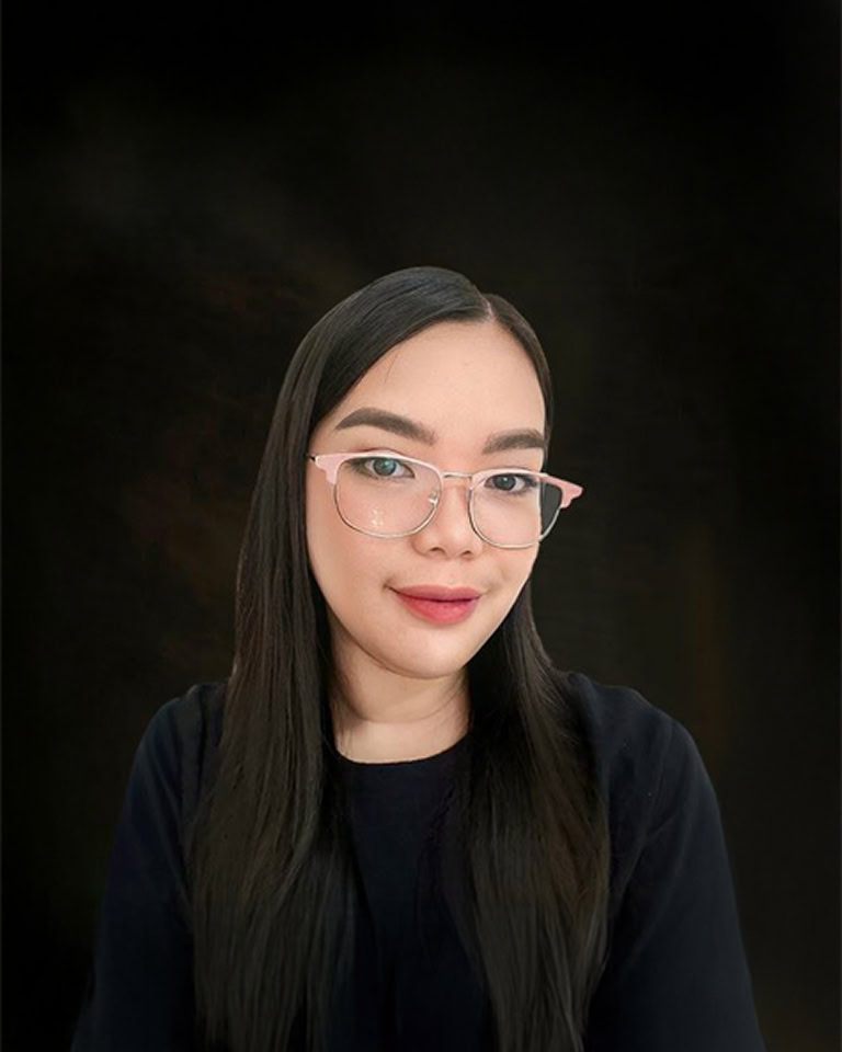 Trisia Castrodes Headshot