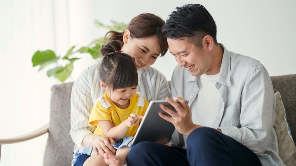 Celebrating Working Parents: Balancing Careers and Families - Featured Image